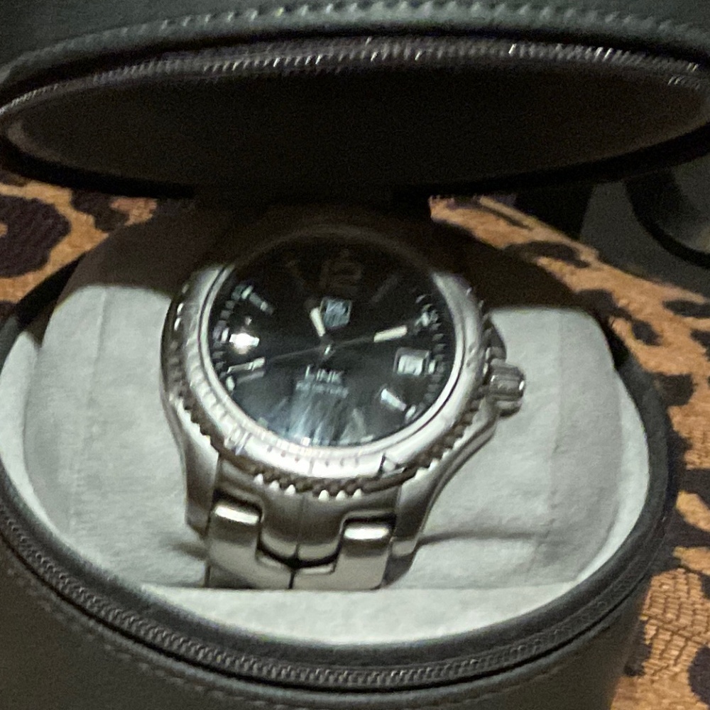 Tag Heuer Link stainless steel watch, quartz movement, sapphire crystal face